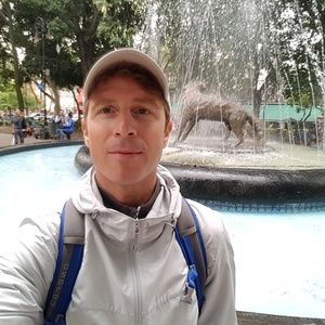 Meet your Posher, Aaron